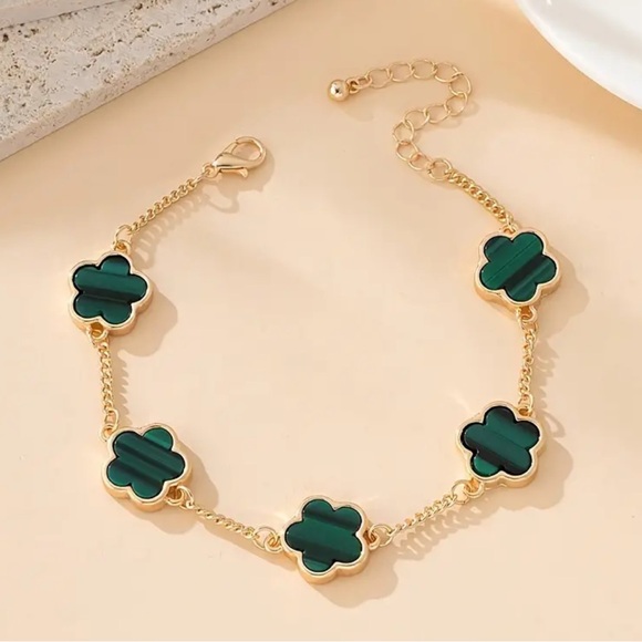 Jewelry - 🆕Foot clover bracelet